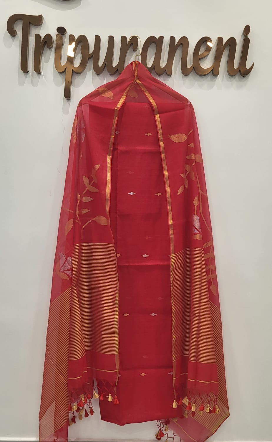 Muslin Jamdhani 2 piece set - dupatta with all over weaving