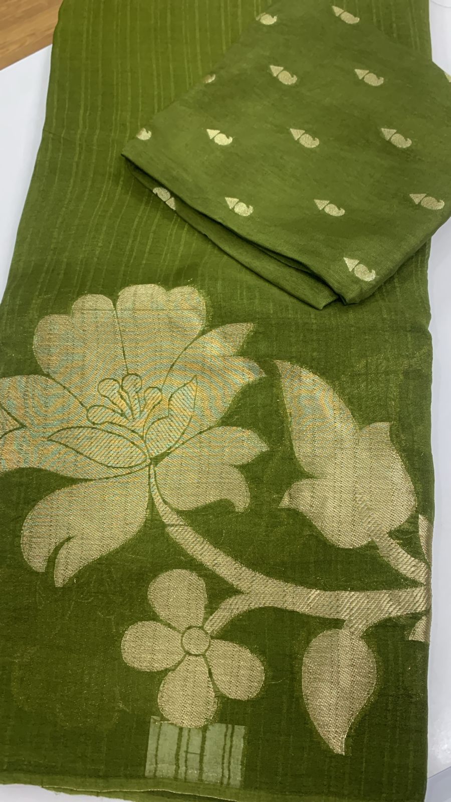 Tussar Kora Lenin Jamdani Sarees