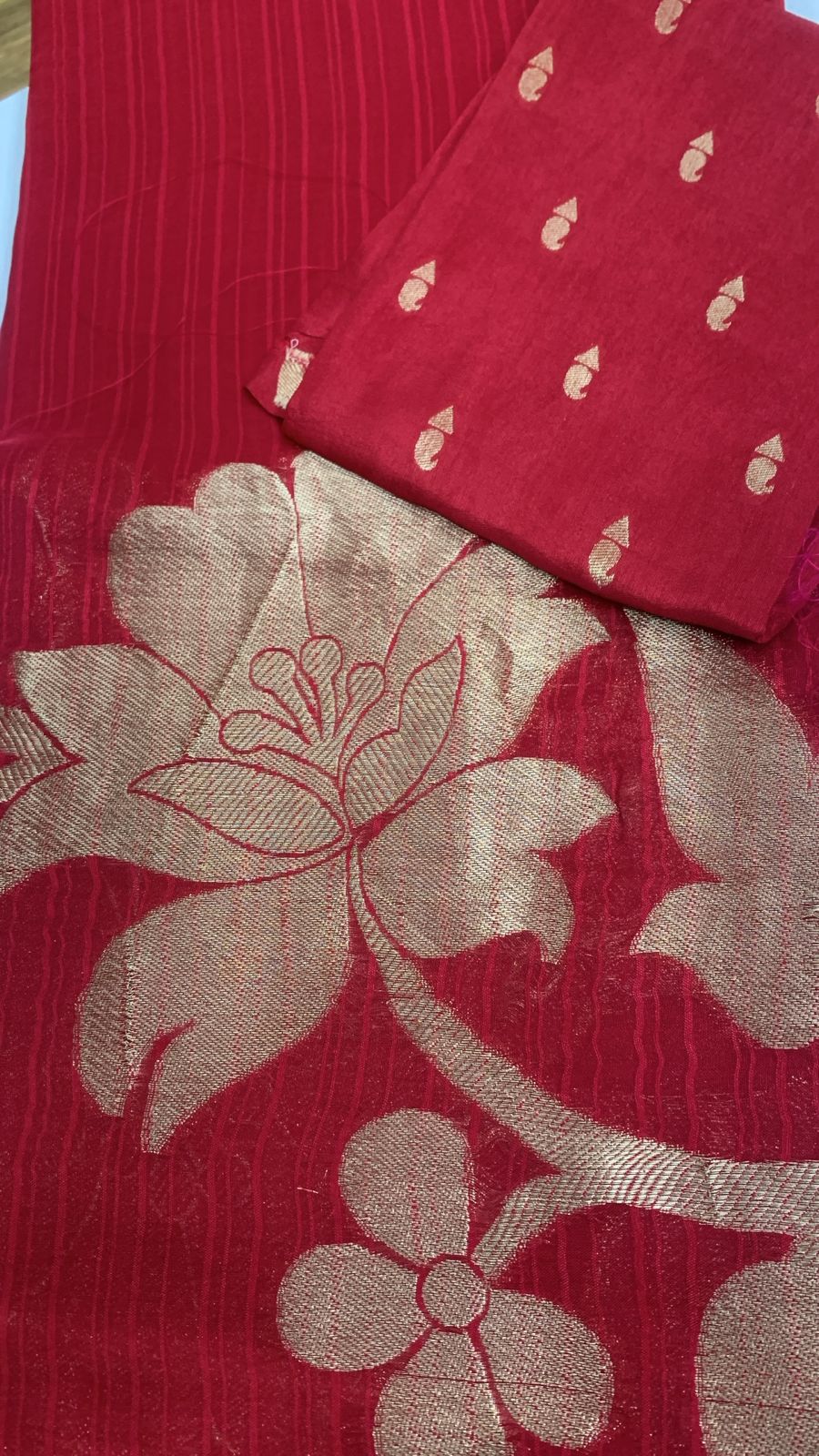 Tussar Kora Lenin Jamdani Sarees